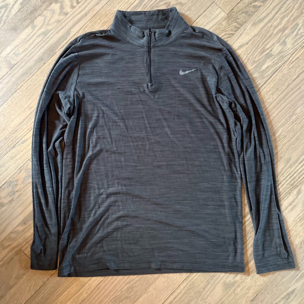 Nike Men's Large Gray Golf Quarter Zip Cover | Great Condition